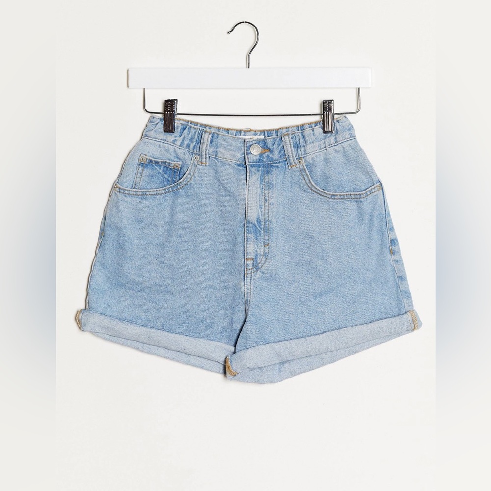 Mom Shorts w/ Elasticated Waist